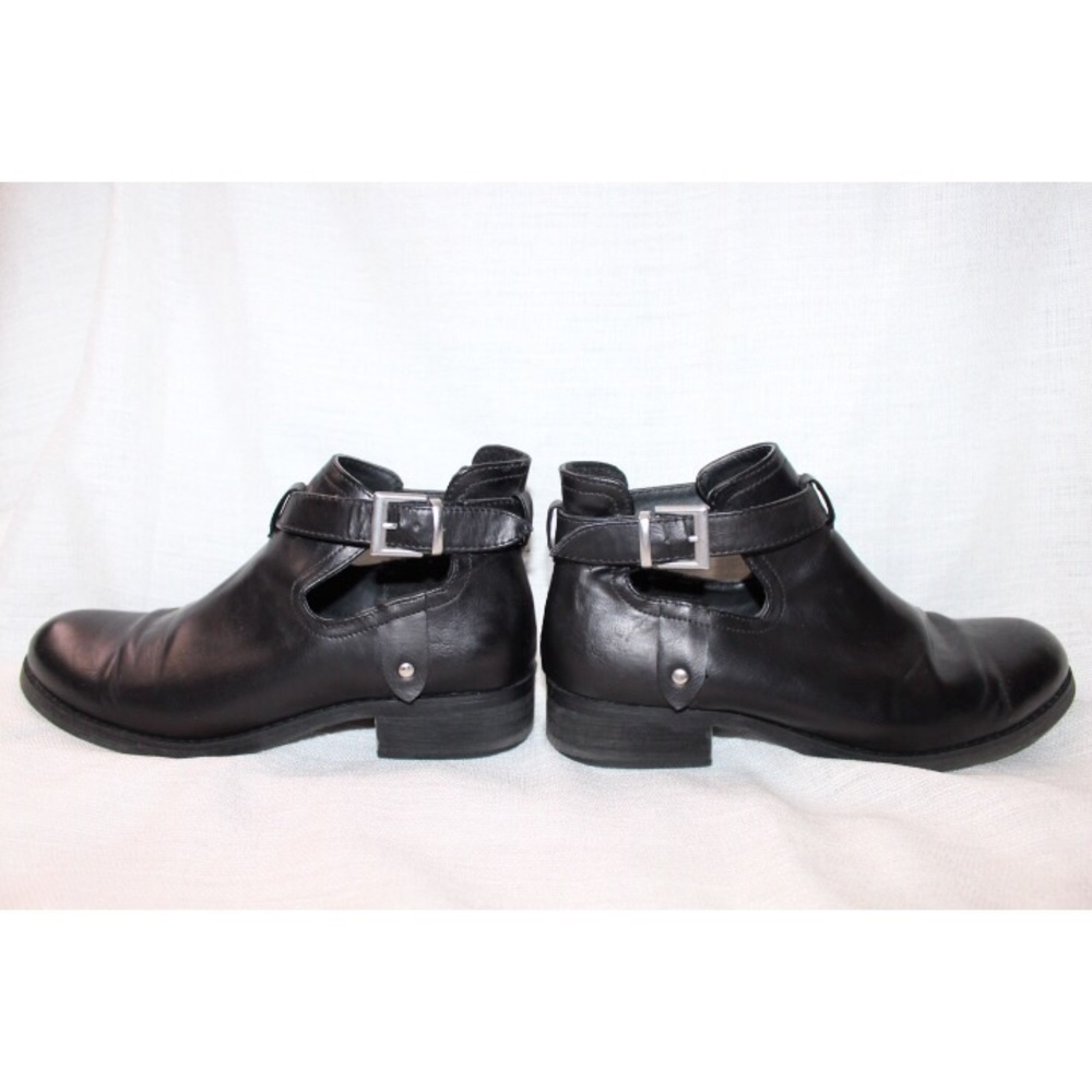Leather Ankle boot